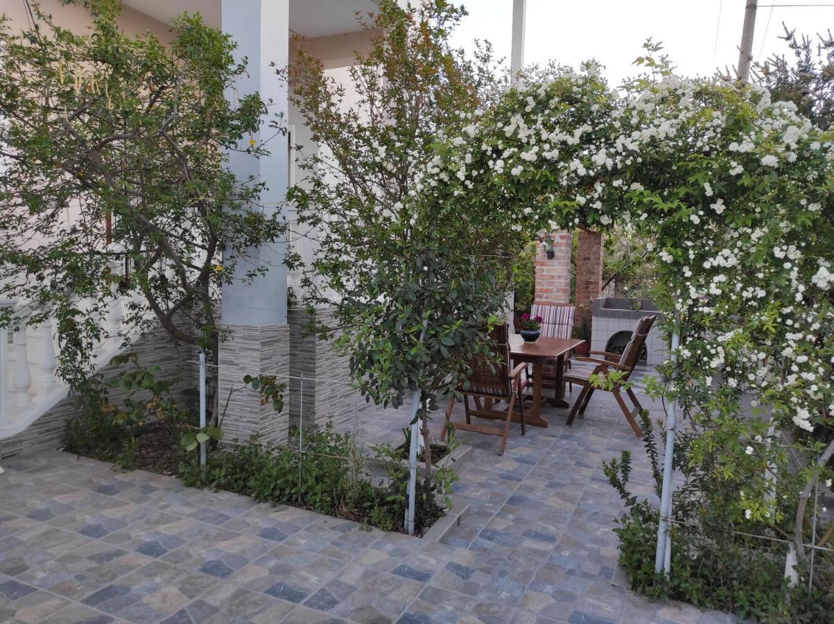 Alanthia Appartamento Vlorë Esterno foto